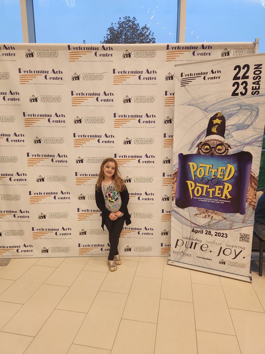 TheHuddleIsReal's tweet photo. @PottedPotter  Went to the show tonight in Ohio you guys were phenomenal 👏 https://t.co/XNEdVmmOuh