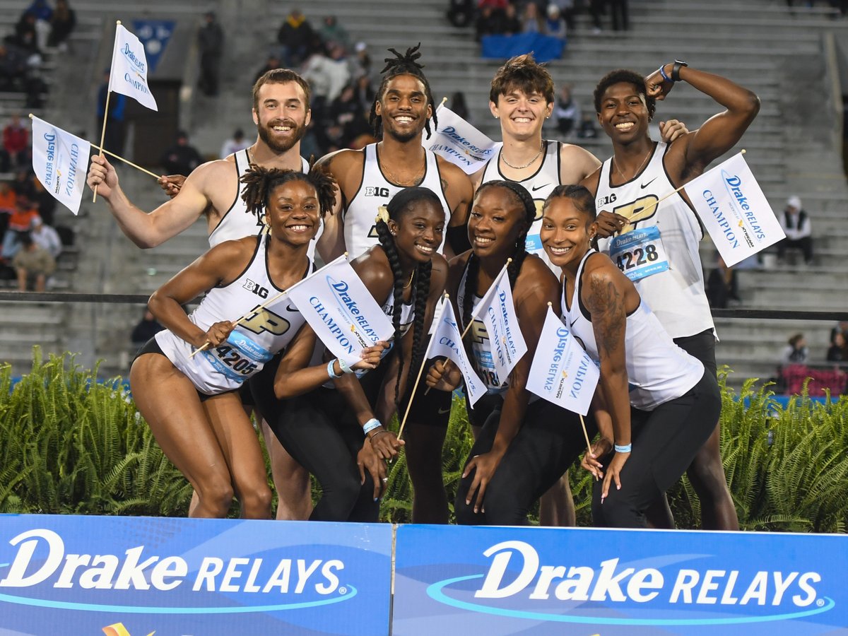 PurdueTrackXC's tweet photo. 🥇🥇 That's a Boilermaker Sweep!! 🧹🧹

Both the men and women win the 4x200 title at the Drake Relays! The men finish in 1:22.90 and the women in 1:34.46.

Purdue also won both 4x200s in 2018.

#BoilerUp 🚂 https://t.co/NU9WjNulRF
