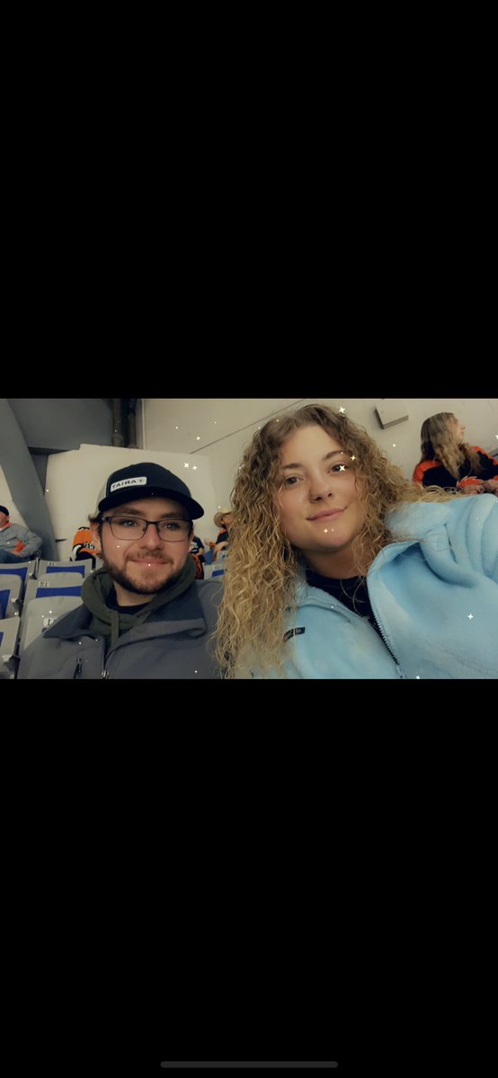 mackenzieknisel's tweet image. First Komets game!🏒 #LetsGoKomets