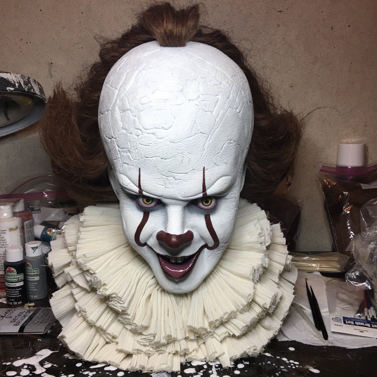 twitchy_cole's tweet photo. Here’s a Pennywise bust that I made https://t.co/QyRl7V9vgT
