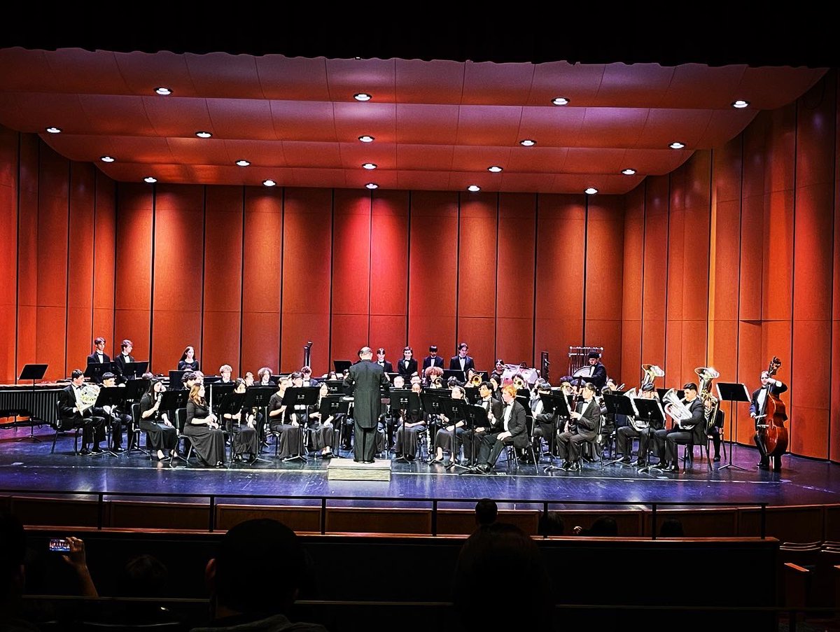 CMB1BandBooster's tweet photo. GHS Wind Ensemble performing at Penn for ISSMA State Qualifiers contest. #issma #2023 https://t.co/VkkcTOFFJG