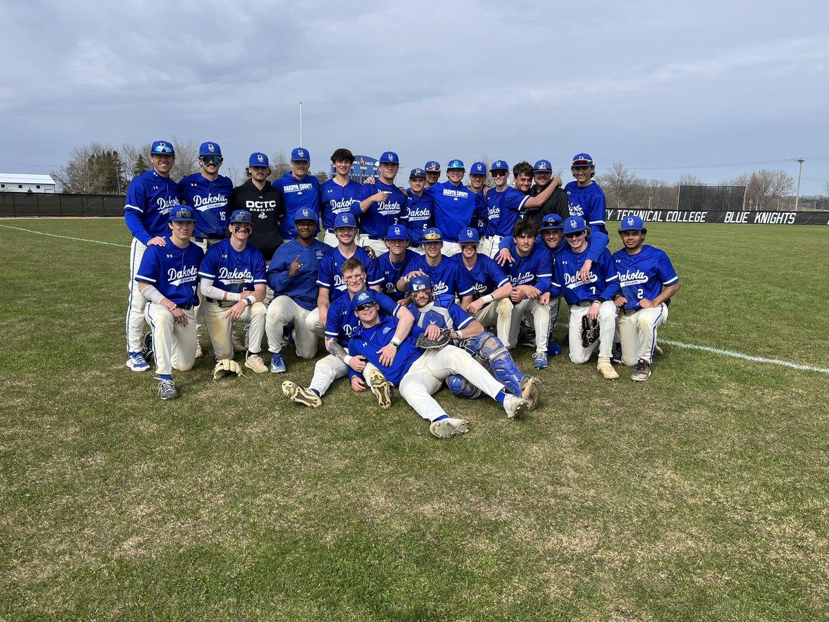 BaseballDctc's tweet photo. 3 more pictures to finish a 5-1 week! ⚔️ https://t.co/Cewoy6wAtA