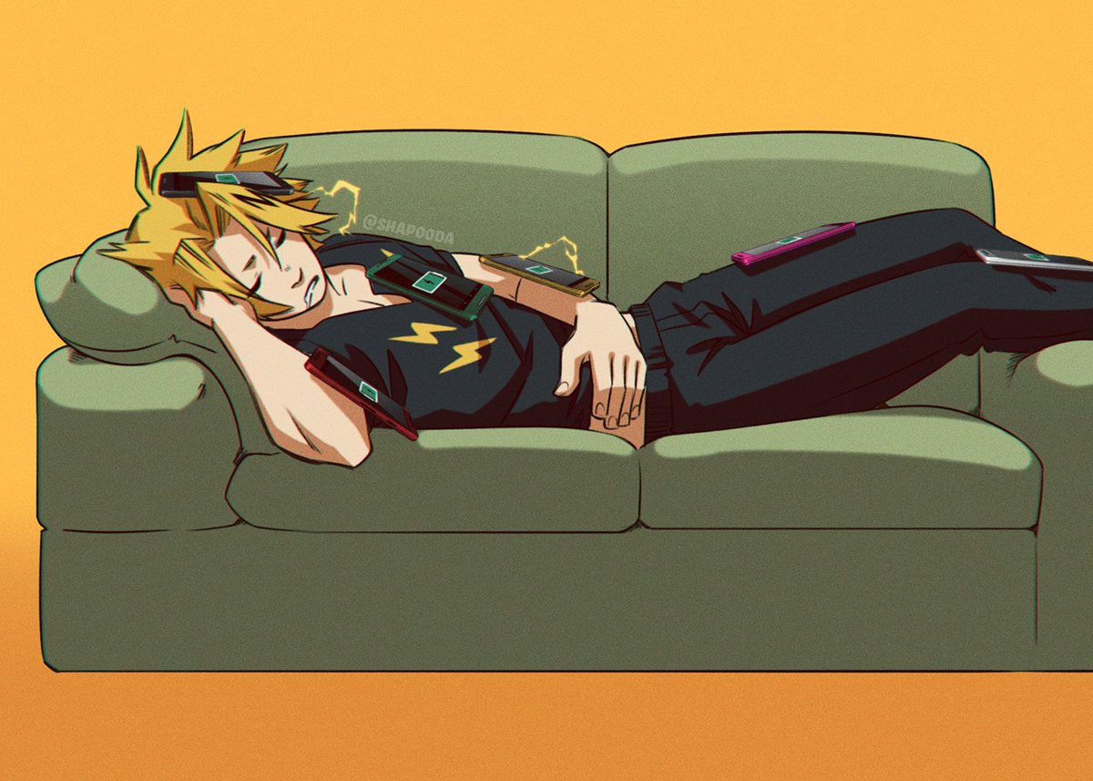 Shapooda's tweet photo. 📱⚡️I just think it's funny lol
#BNHA https://t.co/UVxICnYdKG