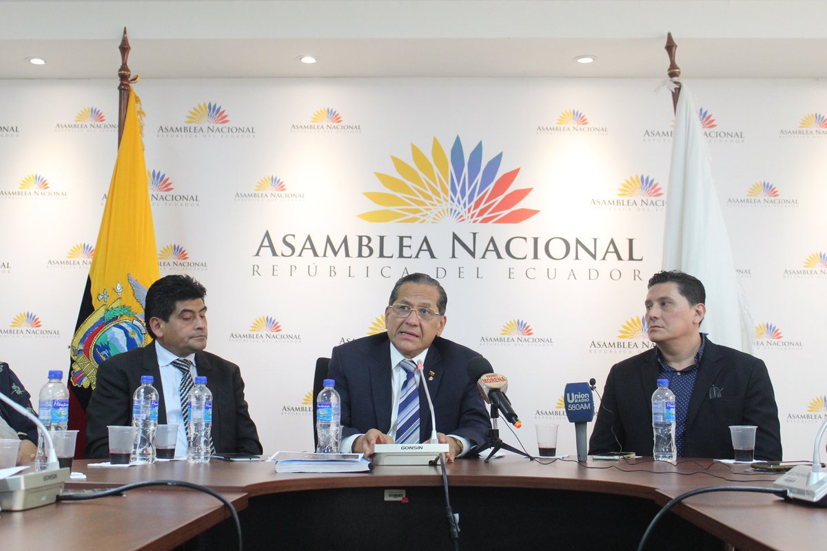 LuisAlmeidaM's tweet photo. Mi labor se ha enmarcado en la defensa de los derechos de los trabajadores y de la seguridad de la ciudadanía.  

Mi objetivo principal ha sido incidir en las políticas públicas a favor de los comerciantes autónomos y minoristas, antes considerados informales; y, defender los derechos de los maestros y trabajadores de nuestra patria ecuatoriana.