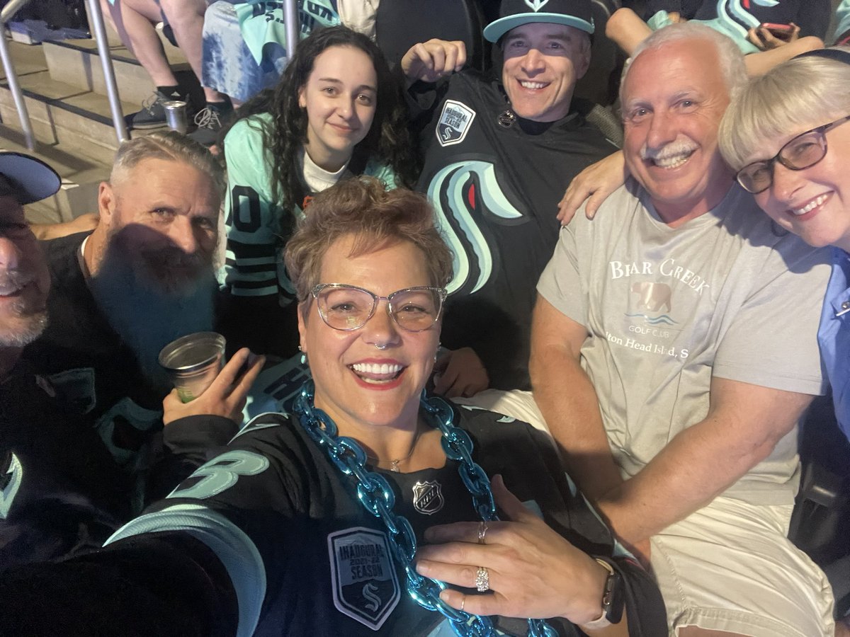 MimiD_23's tweet photo. Season ticket holders, baby! HEY, hey, what do ya say🥅🏑#seattlekraken #climatepledge #whereiroot #nhlplayoffs2023 #krakenplayoffs #seakraken https://t.co/7GvejrkMHs