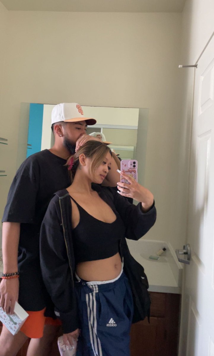 keacake's tweet photo. mom&amp;dad♡ https://t.co/JIoMC8otpN