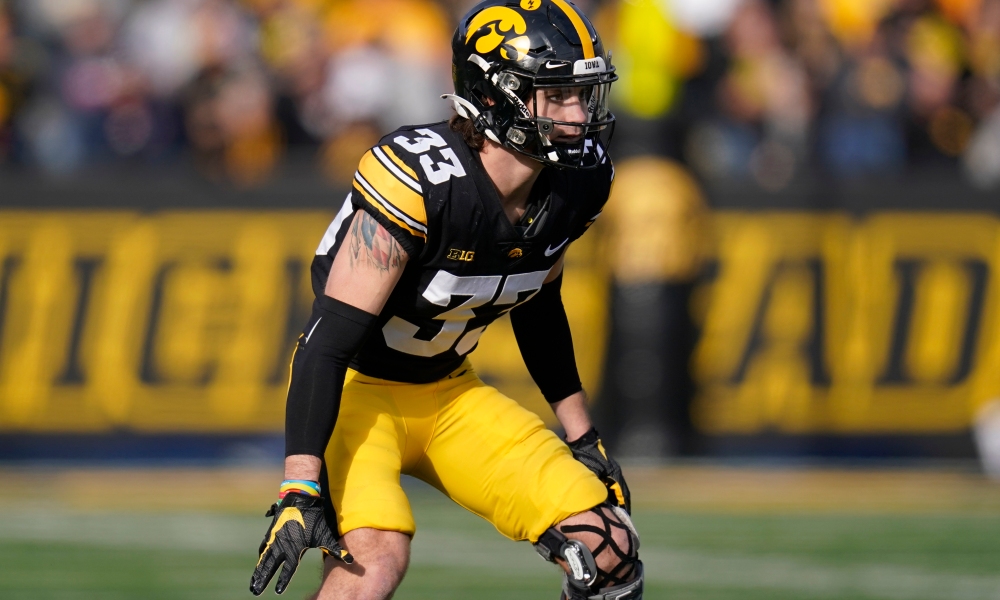 NFL_DovKleiman's tweet photo. 𝗣𝗜𝗖𝗞 𝗜𝗦 𝗜𝗡: With pick 83 overall in the 2023 NFL Draft, the #Broncos are selecting CB Riley Moss.

The Broncos traded a 2024 3rd round pick and pick 108 to the #Seahawks to move up. https://t.co/9takOwp9ZT