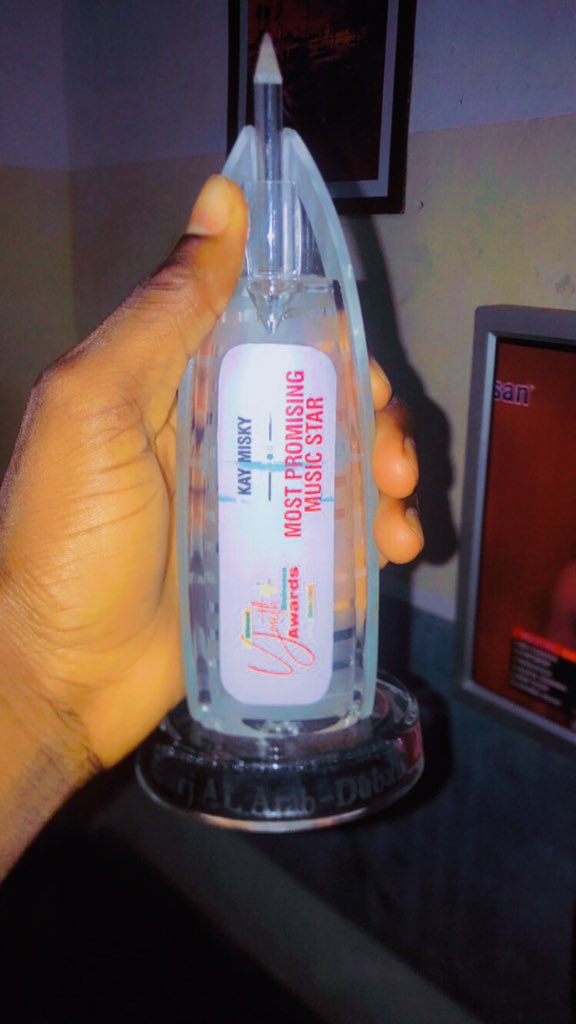 KayMisky's tweet image. Hello family, am very much grateful 🙏for this beautiful thing ,  and God bless anyone supporting my dreams to come true  .
I love you all ❤️ 
#kwekubrefuo
#kwekurasta
#amsick