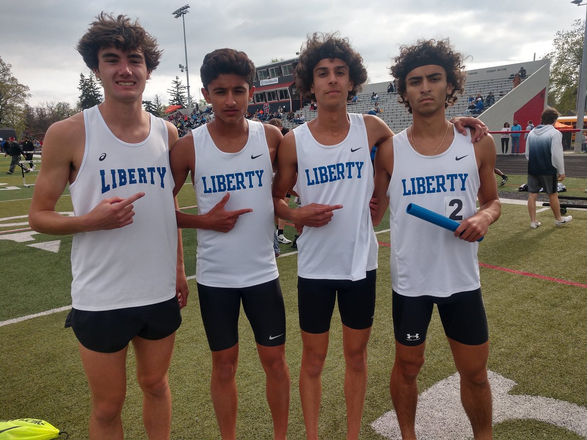 CoachCikach's tweet photo. 4x8 takes care of business to get the meet started right! 🥇 @aadibjoshi @BradWiemels https://t.co/ND8pqMmk5X