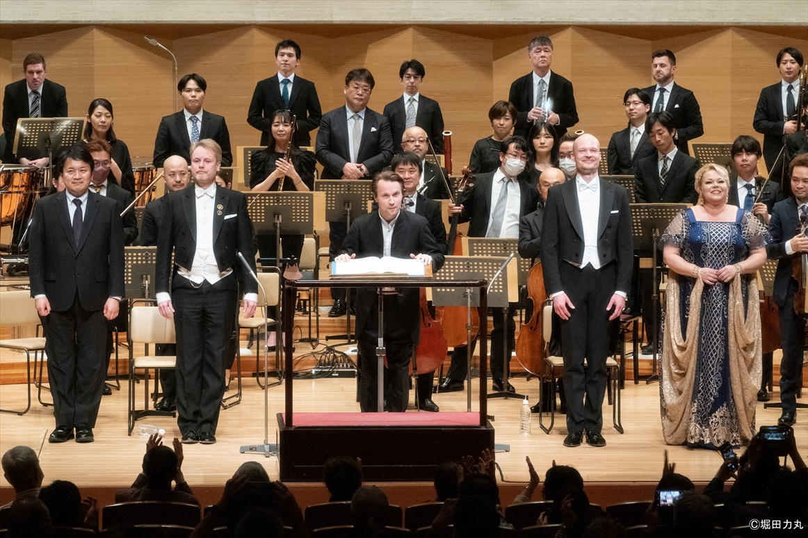 Japanphil's tweet photo. 昨日の第749回東京定期演奏会1日目を写真で少しだけ…
2日目の今日は、14時開演(サントリーホール)、13時20分～奥田佳道さんによるプレトークです
当日券は13時～A席、Ys席、配信有
インキネンさん首席指揮者最後の東京定期は、なんとご自身のお誕生日。シベリウスの《クレルヴォ》をお聴き逃しなく！ https://t.co/Wz2TecYjv2