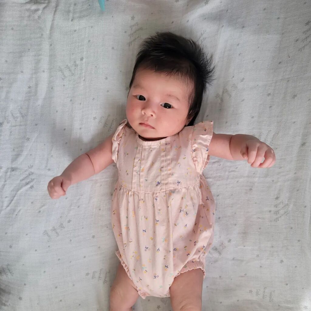 cooltey's tweet photo. 妹妹滿月了 🥰

有女兒的感覺真的很不一樣，每天都覺得女兒好可愛 😅

還好我們家暖哥也是個愛護妹妹的好哥哥，希望長大後能夠繼續相親相愛 😍

#1monthold #babygirl #kidofinstagram #family https://t.co/dSgHou8Gbg https://t.co/wEw6jezXmb