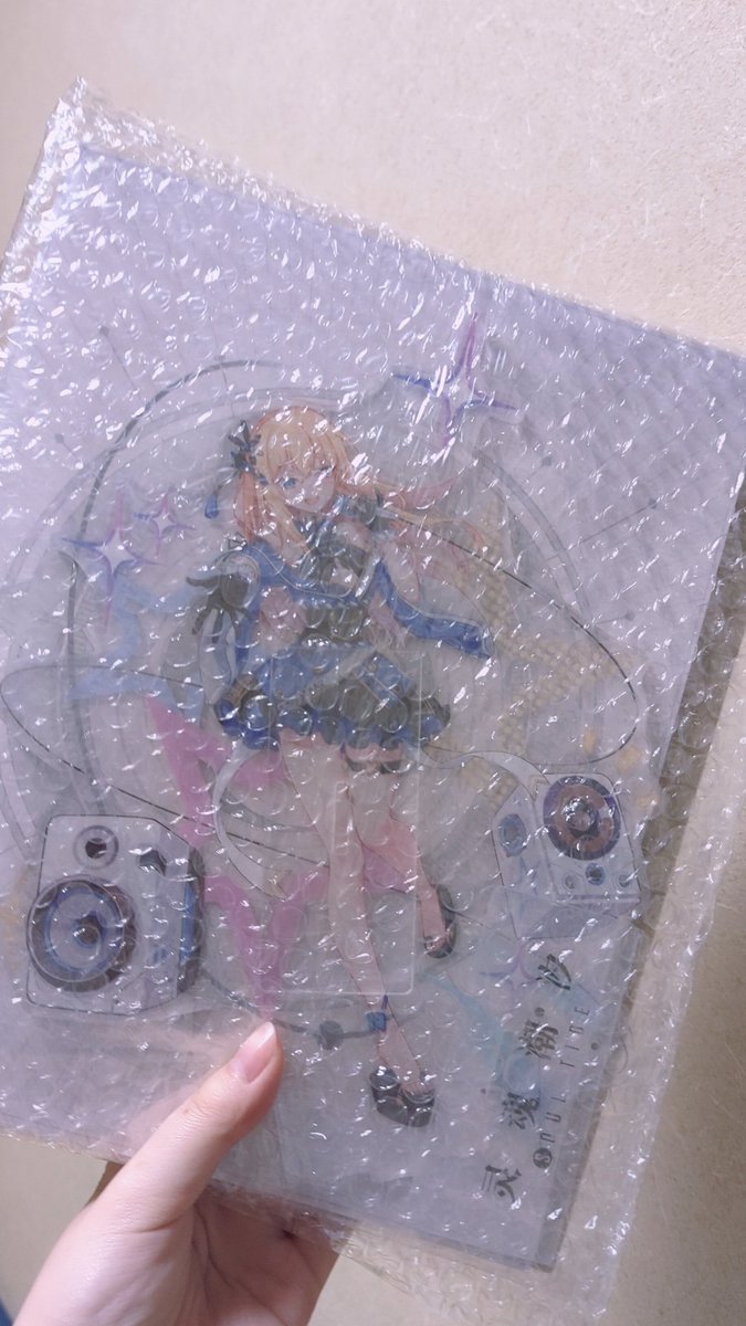 soultide_mi's tweet photo. 何がでかいってアクスタなんだけど……こんなにデカいとは思わないじゃん…… https://t.co/WlJlXAbCZU