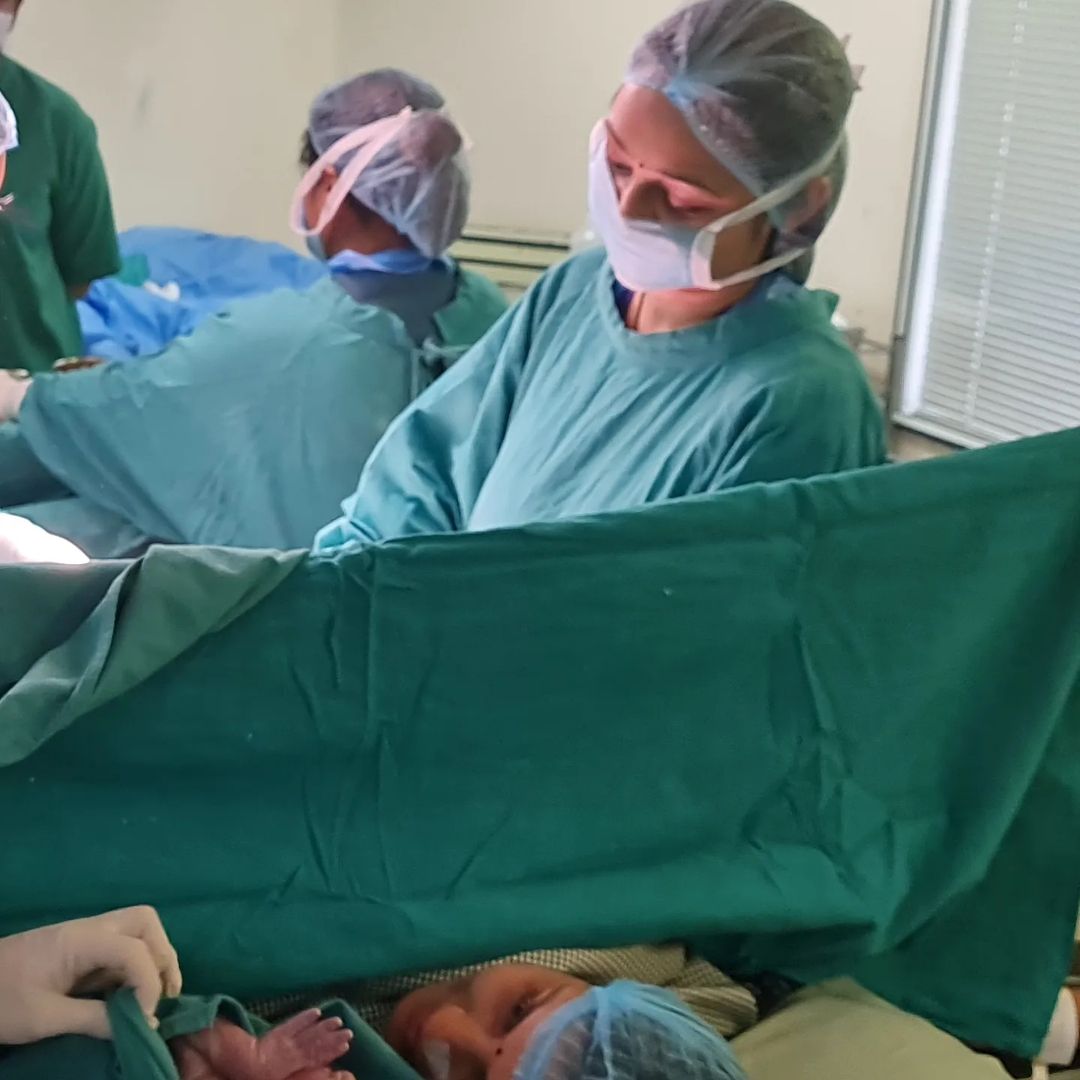 DrVaishali2006's tweet photo. Scarless removal of a 15cm fibroid without any damage to uterus. #laparoscopicsurgery #LaparoscopicMyomectomy #fibroidsawareness #fibroidsolution #fibroidtreatment https://t.co/QpOKi2DXWK