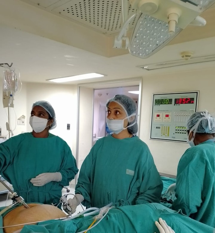 DrVaishali2006's tweet photo. Scarless removal of a 15cm fibroid without any damage to uterus. #laparoscopicsurgery #LaparoscopicMyomectomy #fibroidsawareness #fibroidsolution #fibroidtreatment https://t.co/QpOKi2DXWK