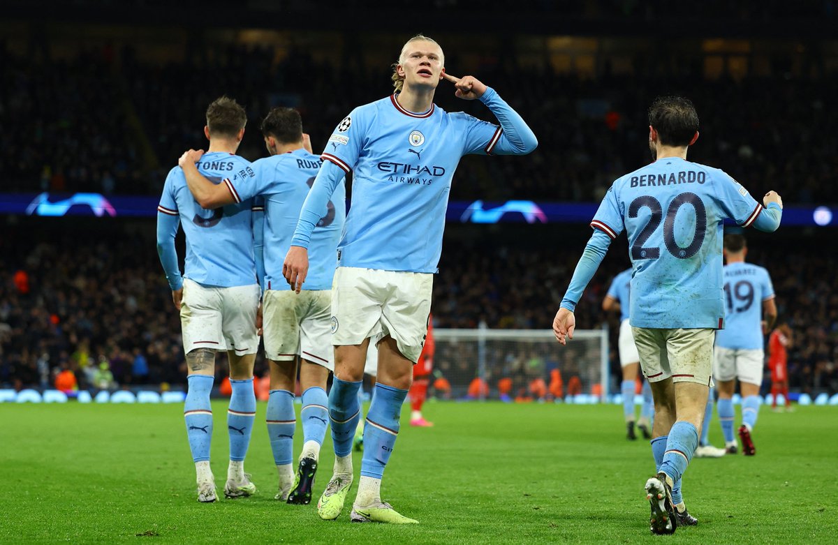 bannajiMCFC's tweet photo. Man City fans what will you do if we win the Treble https://t.co/M0XxJB6ZA0