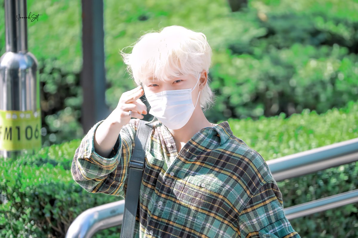 20230428

#디노 
#세븐틴