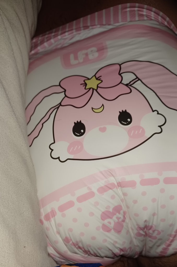 patrick_dlover's tweet photo. Usagi diaper .....😍 https://t.co/3iVJKO33vj
