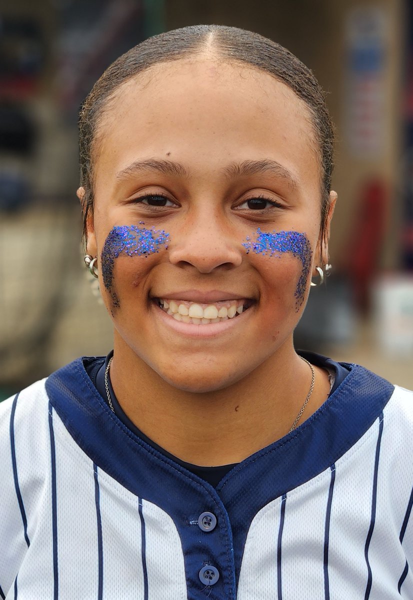 It was Mya Cherry's day.

The sophomore pitcher tossed a perfect game from the circle with 11 strikeouts in five innings of work, adding an inside-the-park home run and two RBIs at the plate to help fuel Aubrey's playoff victory.
dentonrc.com/sports/high_sc…