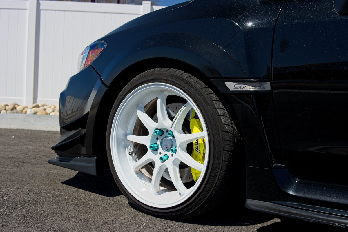 Greg_LPAS's tweet photo. Dope WRX STi Trade in at work that due to mods will be going to the auction instead. To much risk to sell it at the dealership. But I had the keys and time so snapped some pics. #subaru #wrxsti #grimmspeed #workwheels #cobbtuning https://t.co/s81XU7EUIl