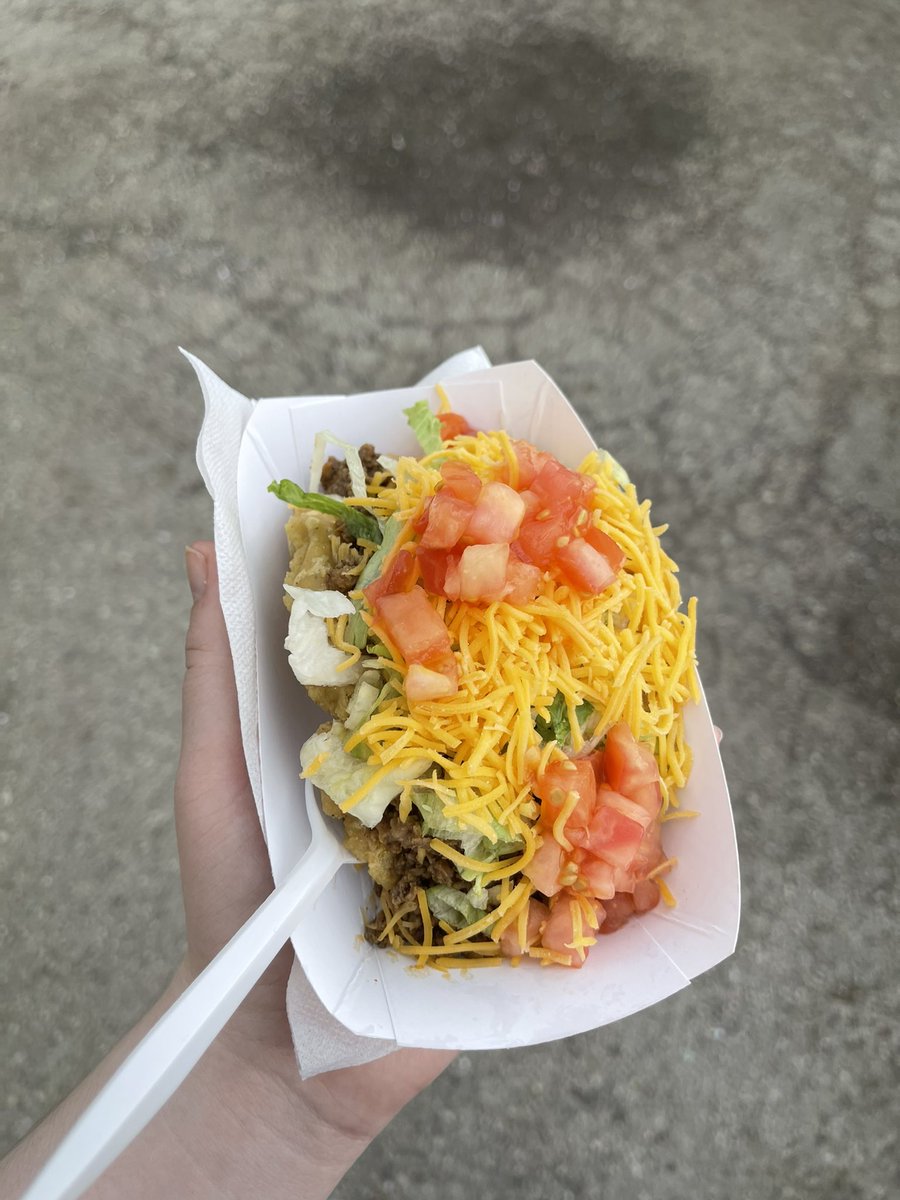 sarahroachVA's tweet photo. Spent the afternoon enjoying Fiesta San Antonio &amp; getting ready to see your lovely faces at Mini Mini Con TOMORROW! 

Come on out!!⭐️🤠🌮 https://t.co/9OHtXpGe3j