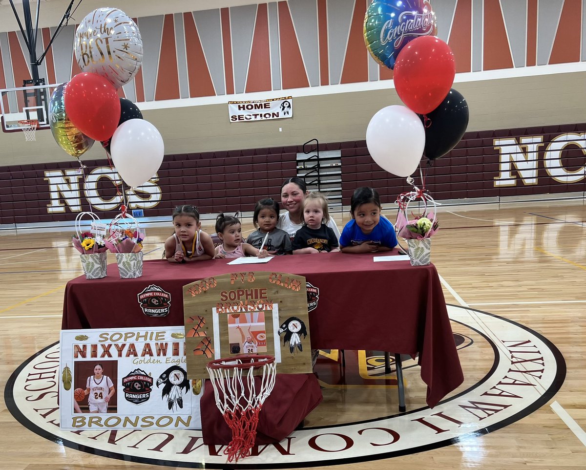 DiceEPatrick's tweet image. Congratulations Sophie! Signing her letter of commitment to continue to play collegiate hoops at Olympic Community College in Bremerton, WA. Go Rangers! We’re all very proud of you.#nativepreps