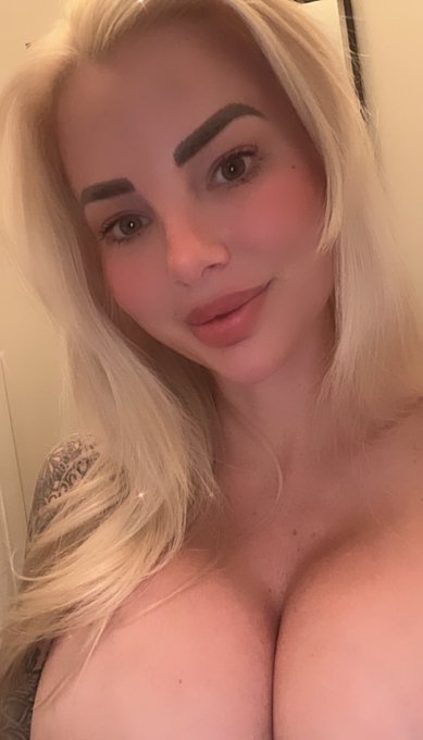 Sweet dreams ❤️ https://t.co/dehRqN0dT9