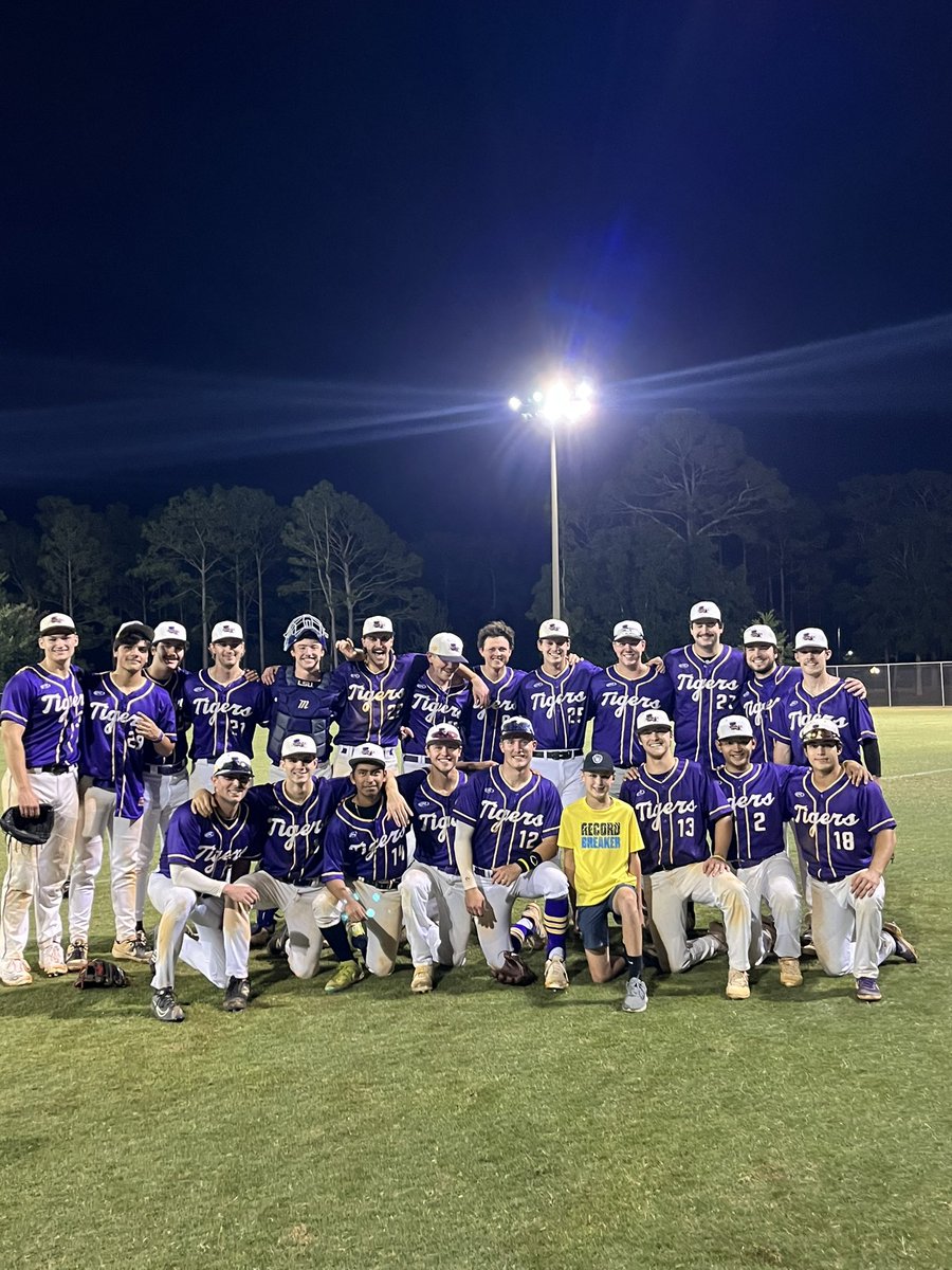LSUBaseballClub's tweet photo. Your Gulf Coast East Conference Champions! https://t.co/llq73aFuVn