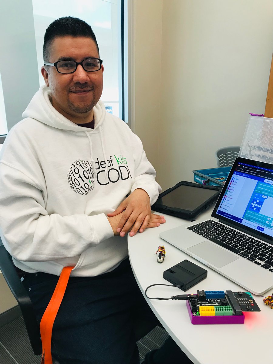 Jill E. Stark tweet media