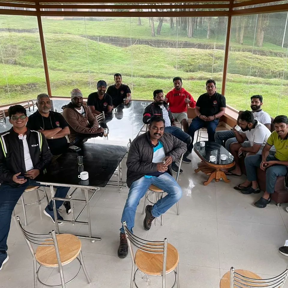 bsquadroyals's tweet photo. Enroute munnar.

Pictures clicked by Jishnu

#munnar #vattavada #travel #ridersofinstagram #riderlife https://t.co/VdAdqICfHh