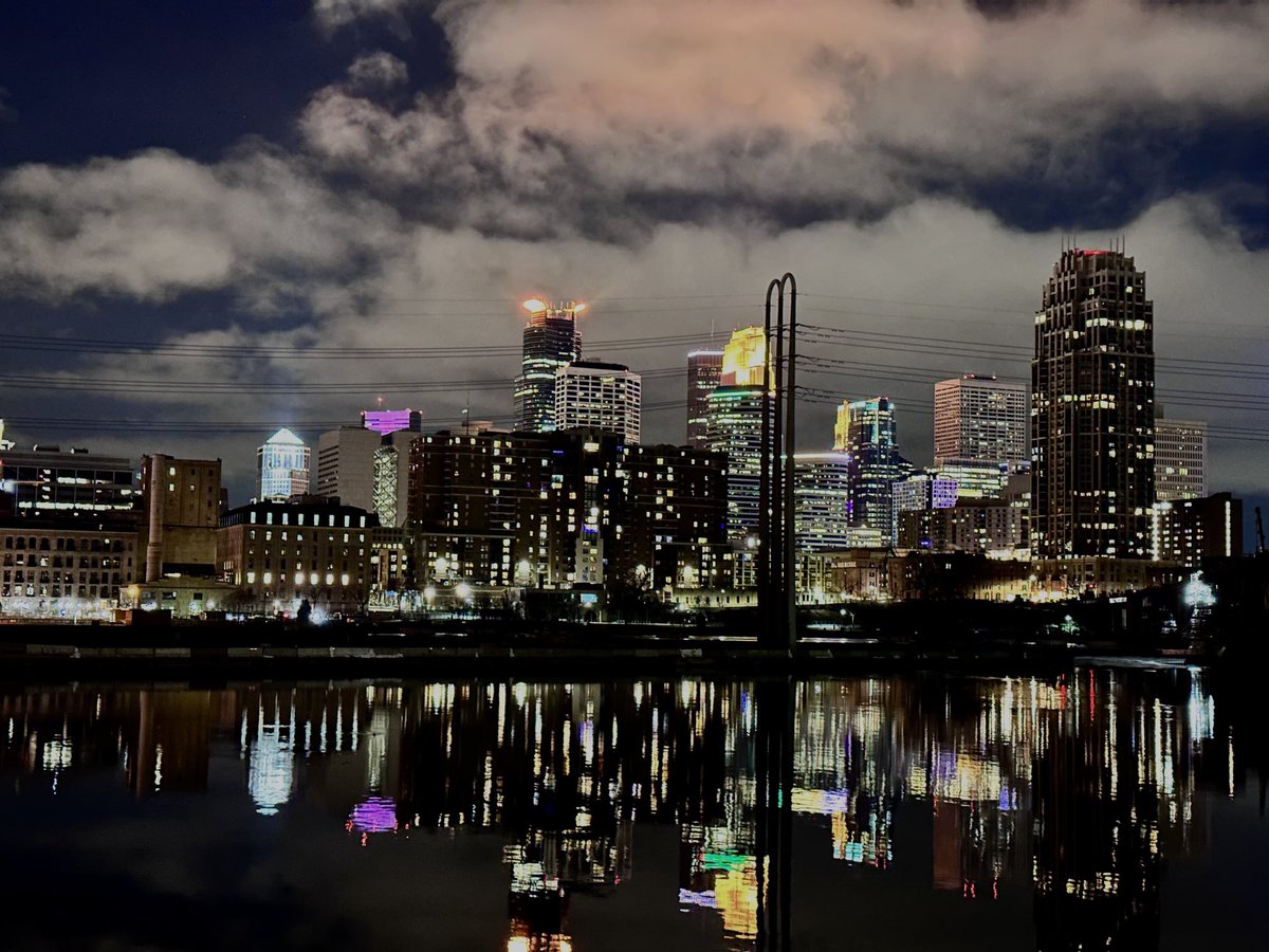 R_T_Rybak's tweet photo. Would it surprise anyone that I love Minneapolis https://t.co/5L1JVby3l8