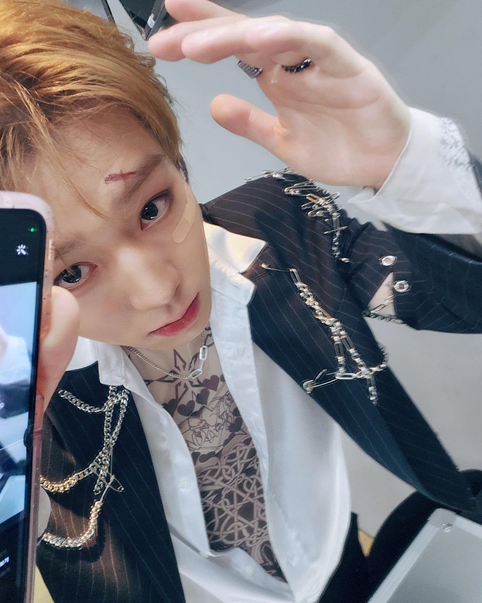 daystar_990529's tweet photo. 230429 공식 인스타그램 #박지훈
mz 셀카가 만들어지는 과정

https://t.co/LqPsypussx https://t.co/kgNXyruUPO