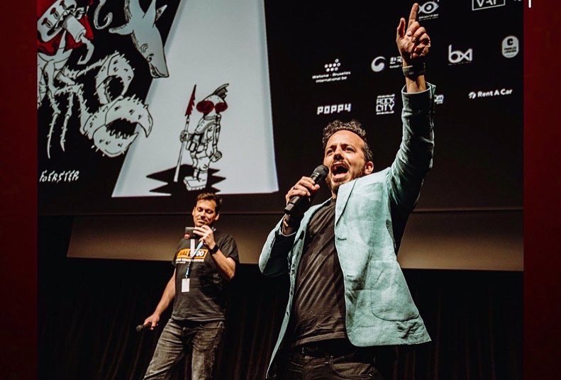 IsaacEzban's tweet photo. My 4 #BIFFF @bifff_festival presentations:
- April 2015 - Presenting #TheIncident and singing “Highway to Hell”
- April 2016 - #TheSimilars and singing “Its raining men”
- April 2018 - #Parallel, singing “Man in the Mirror”
- April 2023 - #MalDeOjo, singing “Season of thr Witch” https://t.co/3ih7sGX8Mn