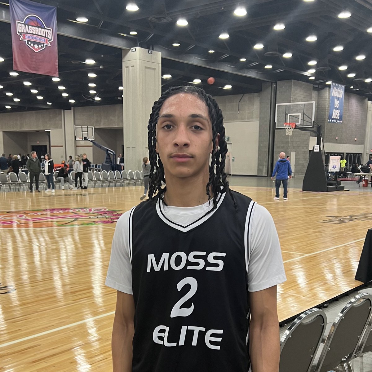 IsaacDennis_2's tweet photo. 2024s 6’1 Donovan Stone and 6’3 Deshaun Jackson scored 16 points each for @MossElite 17U in a hard fought win over MN Comets. @mosselite2024 #GrassrootsShowcase @ny2lasports @ny2labasketball https://t.co/hrBmNfQSTY