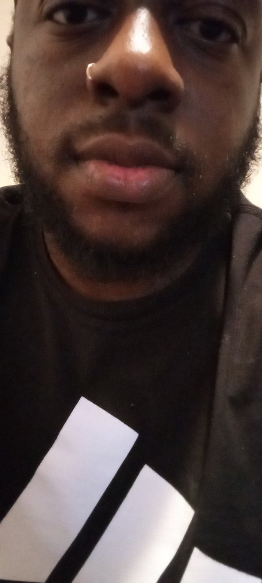 RichHomie_Dada's tweet photo. She wanna ride my face to make my beard grow https://t.co/mnWEmuViV8