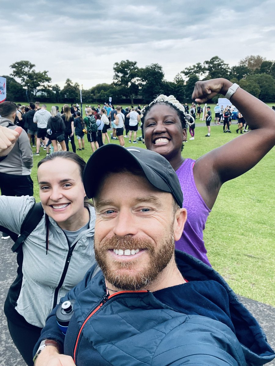 GaryNunn1's tweet image. We were undeterred by the rain ☔️ 

And @markwahlberg showed up! Sort of. #F45Track