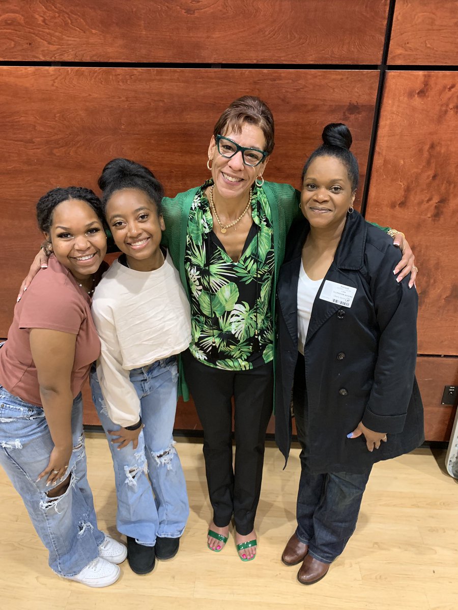 lwill08's tweet image. Avid Senior Breakfast