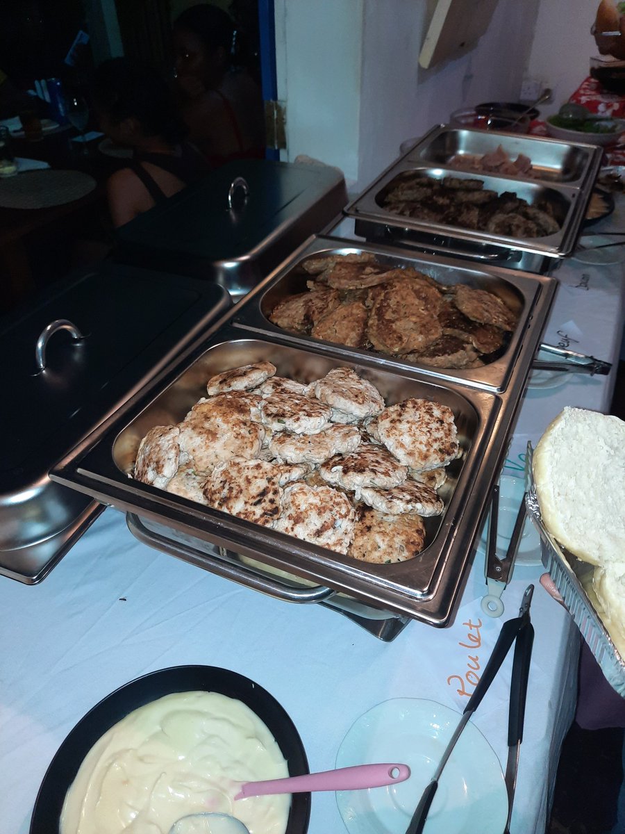 birgitrudolph6's tweet photo. AfterWorkTapas at @RodriguesFrien1 yd evening,highlight of my week.We were 60 guests enjoying evthing fr. building our own burgers to performing Karaoke or dancing a little.I spent t. evening w.2🇲🇺 ladies who were just fun to be with, giggling nonstop esp.during t.Karaoke part😂 https://t.co/cCTTYxKcMr