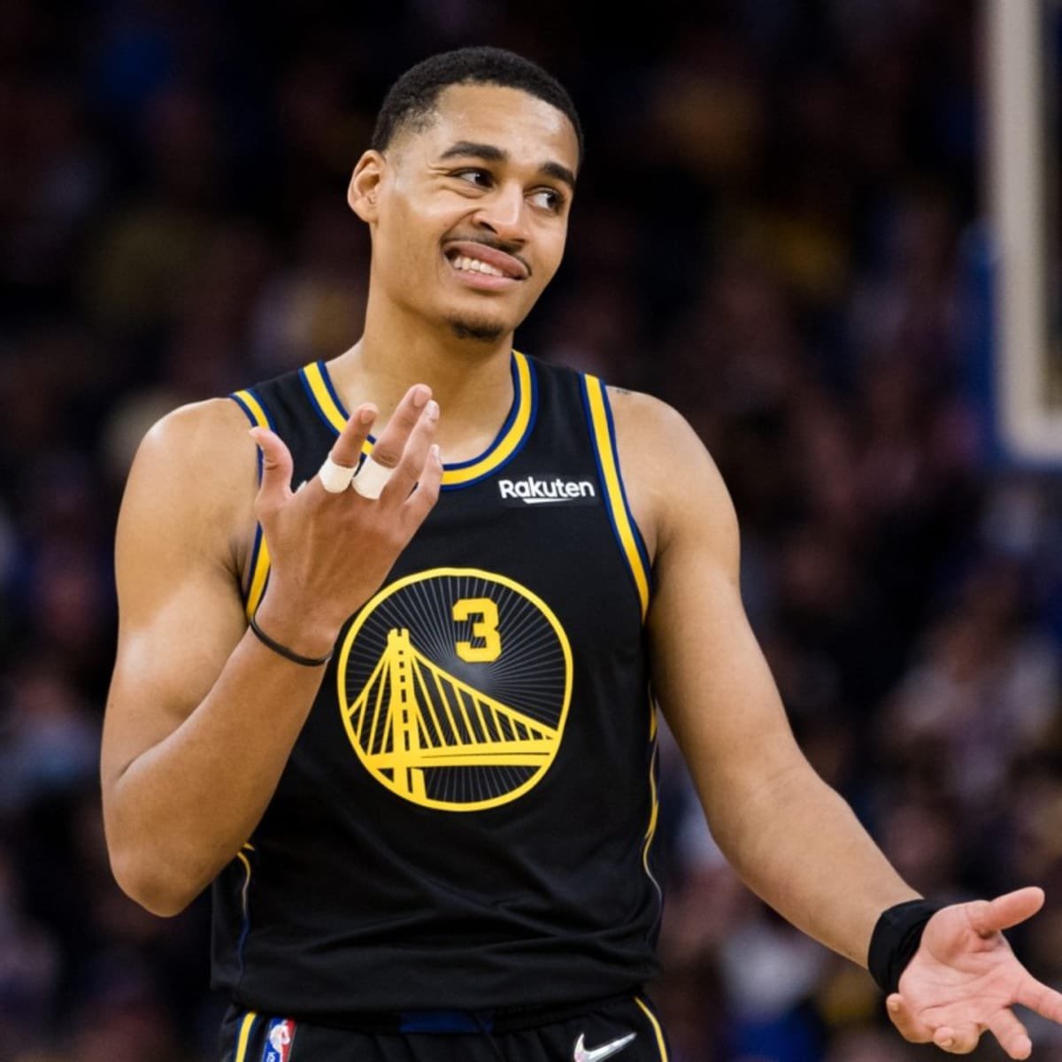 GoIdenState's tweet photo. Jordan Poole against the Kings in the playoffs:

12.7 PPG
2.3 RPG
3.2 APG
1.5 SPG
34 FG% 
24 3P%

What happened to Poole Party bro.. https://t.co/DlDxnzCpjF