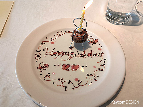 kaycomd's tweet photo. 丸ビルの35階にあるフレンチレストラン「オザミトーキョー」で誕生会～旅とアート～KaycomDESIGN: https://t.co/qjhZJtcov1 https://t.co/1l8YHwVHUq