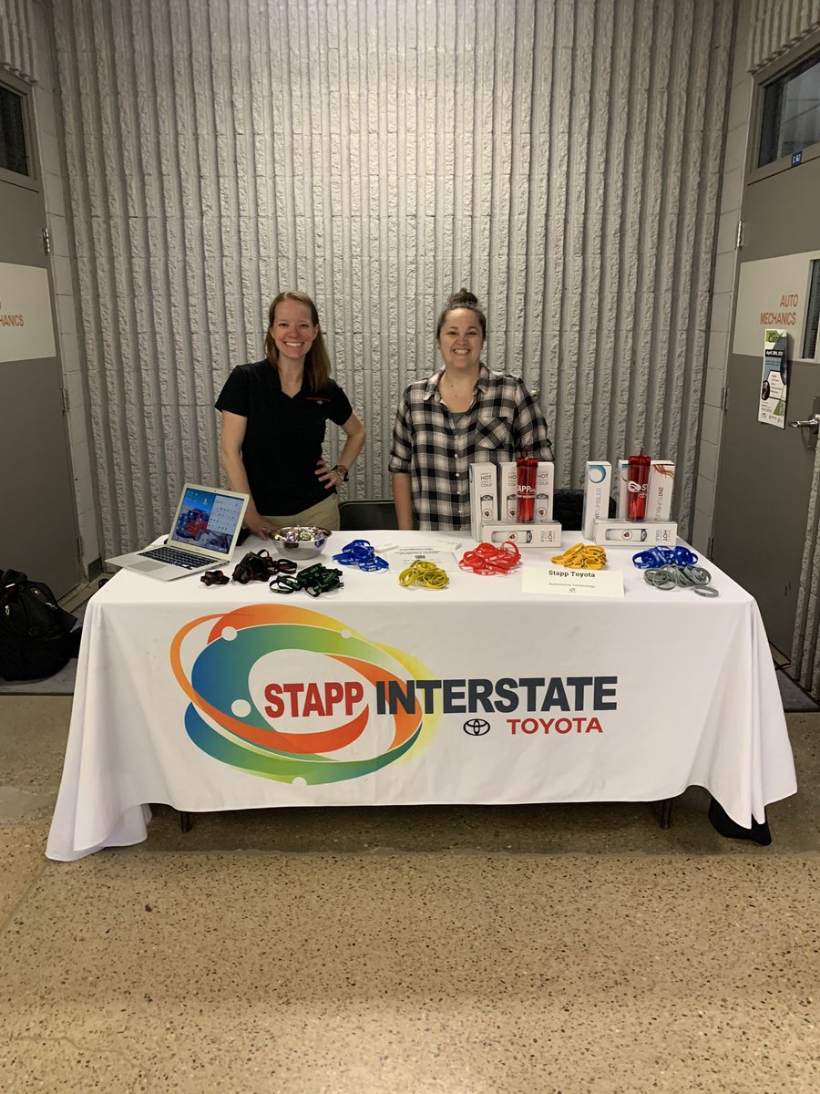 RebeccaWBLC's tweet photo. What a day! Thank you to the 70+ industry professionals that spent their day at @CETC_SVVS  and @ICSVVSD to make our 2nd Annual SVVS Career Fair a success! Thank you for your partnership and support of our students and programs! https://t.co/NUCmOaZ0LO