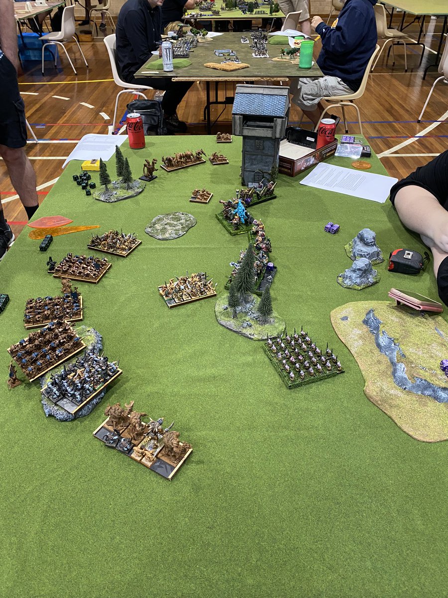 BUCKET40K's tweet photo. Warhammer Fantasy 6th Ed at Shirecon is underway! 5 games over 2 days! https://t.co/LFVe06lLvA