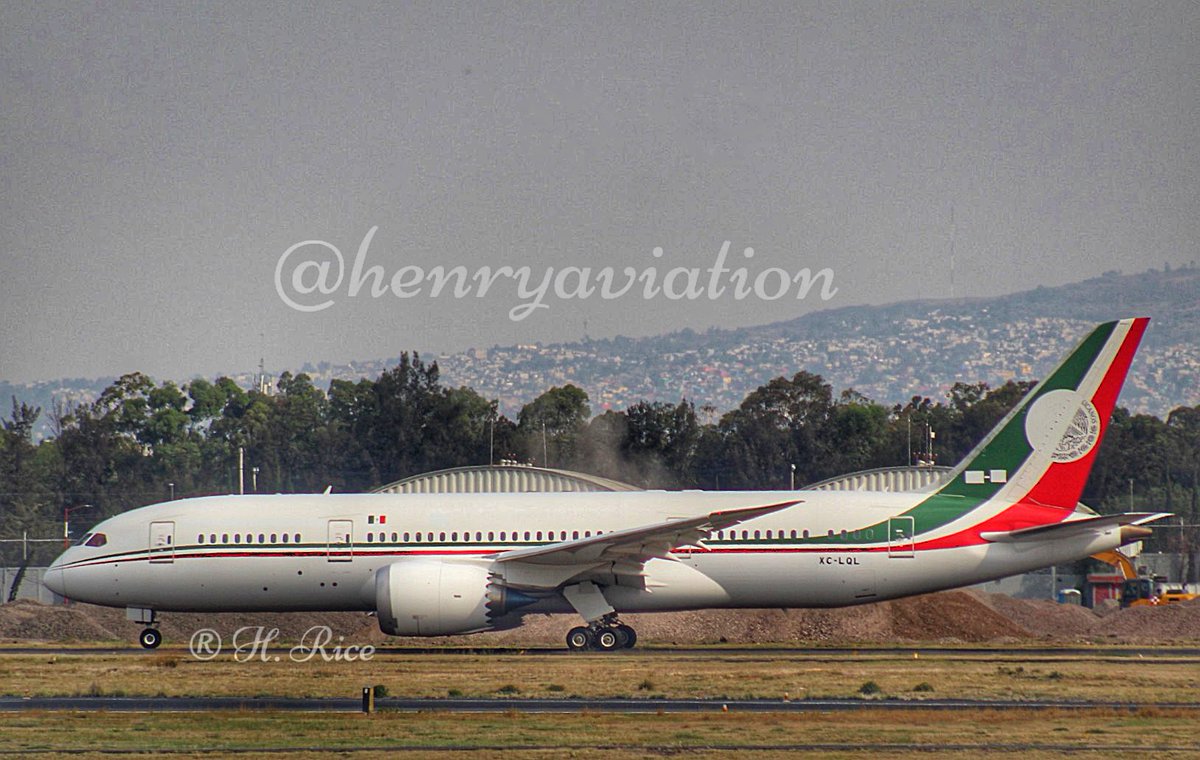 henryaviation's tweet photo. Boeing 787 #Dreamliner XC-MEX TP01 (no diré nada más...por ahora) #avionpresidencial #TP01 #Tayikistan #FuerzaAereaMexicana #XCMEX #AICM https://t.co/9MjeUEqhvd