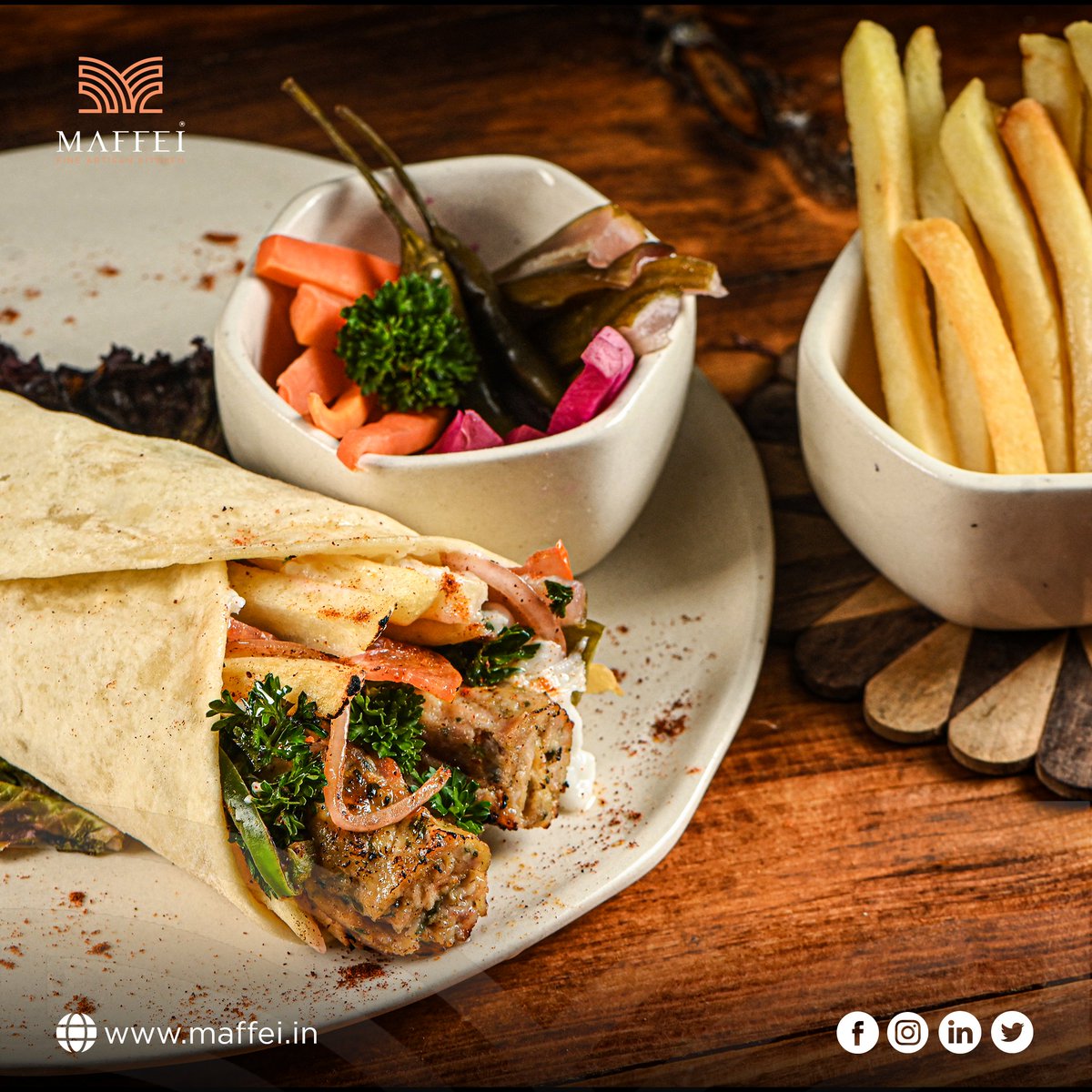 MaffeiKitchen's tweet photo. "Indulge in the succulent and aromatic Chicken Kabab Dajaj Wrap, 
.
.
#MaffeiKitchen #banglore #falafal #hummus #maffeikitchen #dessertgoals #MoroccanFlavors #LebaneseCuisine #TasteOfMorocco #FlavorsOfLebanon #MoroccanFoodie #LebaneseFoodie #MoroccanDelights #LebaneseDelights https://t.co/XcoDtgkaIl