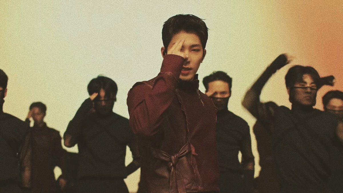 jwonuarchive's tweet photo. real life prince zuko 🩶 https://t.co/EwRriZ9WTG