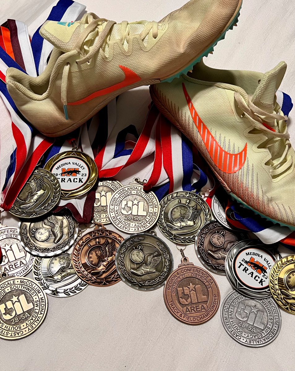 Carter Kelly Hewitt (@carter_hewitt1) on Twitter photo 👉My track season is over, but I know I didn’t come this far to only come this far. There is no end, because winners never stop, and I am constantly seeking growth.
<a href="/MVpantherTrack/">MVHS Track</a>
⭐️Challenge is why I’m great⭐️
#Wait&Watch💯 👉My track season is over, but I know I didn’t come this far to only come this far. There is no end, because winners never stop, and I am constantly seeking growth.
<a href="/MVpantherTrack/">MVHS Track</a>
⭐️Challenge is why I’m great⭐️
#Wait&Watch💯