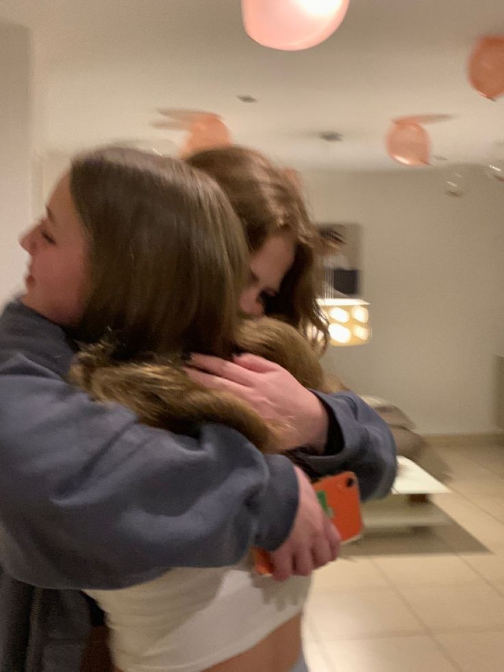sopphieriddle's tweet photo. feliz cumple mi mo, te amo un montón
tus abrazos son los mejores🤍
@mollywsIey https://t.co/zxlpOEsM3F