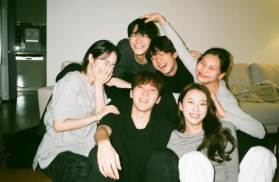 chaedaely's tweet photo. seungkwan: when we meet again make sure u hug me
sinb: if anyone ask who's my bestfriend i'll answer u without hesitation
ungjae: i hope u'll come into my dream even for 1 hour
suji: let's meet again and be together as family forever
umji: u can count on me like u always have https://t.co/qjYWZKPd23