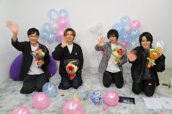 25jigen_news's tweet photo. 【配信レポート】
【OSIRU】和泉宗兵、岩城直弥、瀬戸啓太、千葉瑞己が集まる一夜限りのスペシャル配信！

🔽画像は全22枚
https://t.co/YhYWvu8NTO

#OSIRU #オシル #和泉宗兵 #岩城直弥 #瀬戸啓太 #千葉瑞己 https://t.co/E49PrlNRXK