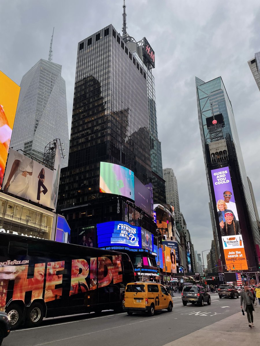 JulyGirl3's tweet photo. New York, New York 💜💜 #NewYork #TravelGoals https://t.co/0vThpSdDfb