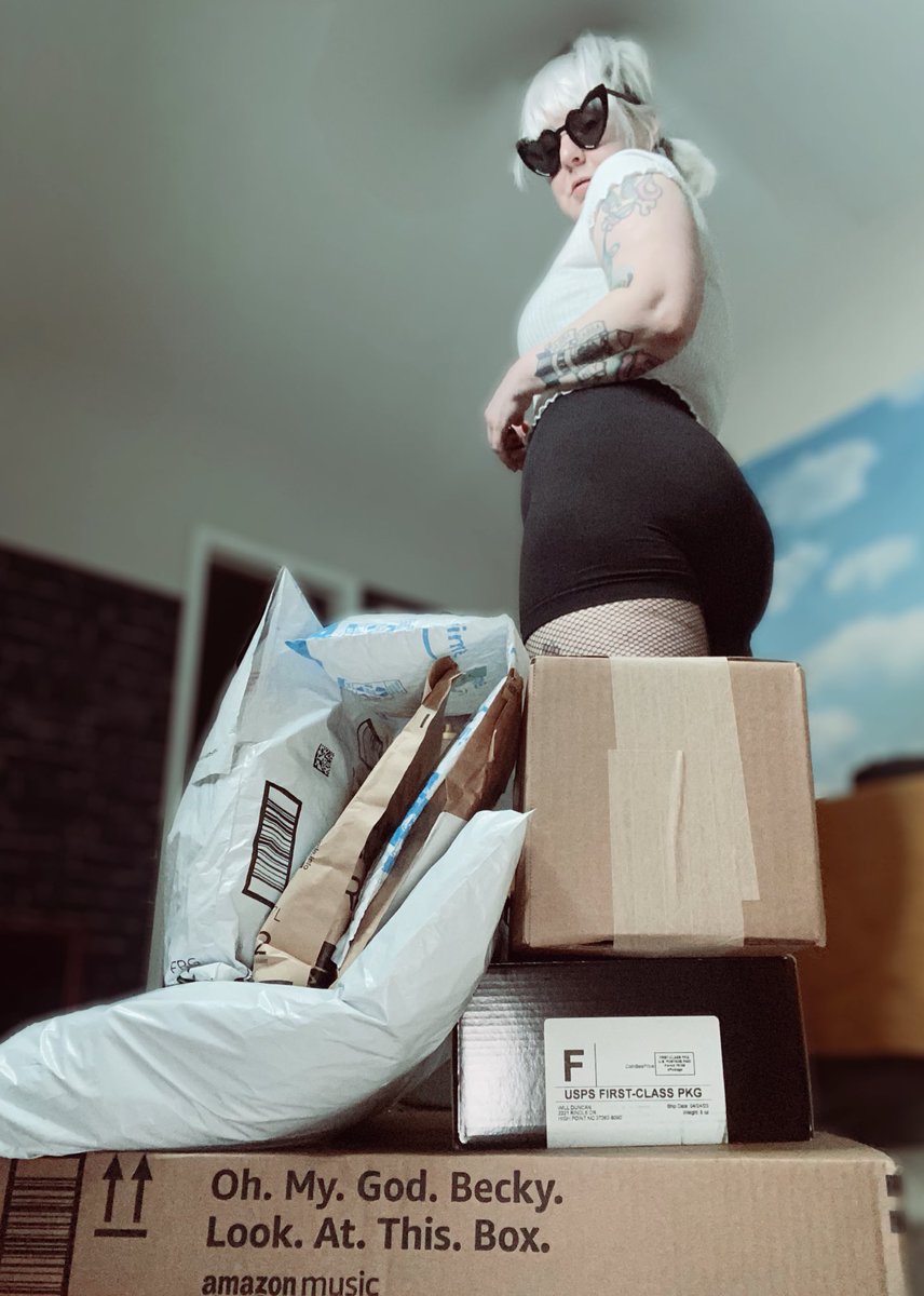 MistressHabibi's tweet photo. You don’t stack up as a normal man, but as a manwallet you can’t fail for once. Give Me more 
https://t.co/9eOtISwYc5

#findom #wishtender #humanATM https://t.co/8HOkLBWiPW